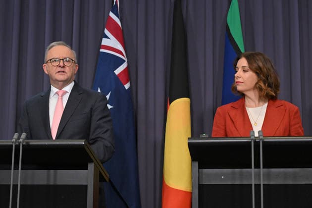 Australia: Anthony Albanese at a meeting in Canberra on the social media ban for under-16s