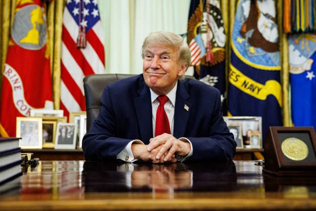 USA: Donald Trump signs an executive order in Washington DC
