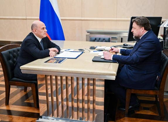 Russia: Prime Minister Mikhail Mishustin and Pavel Kosov meet at the Parliament building