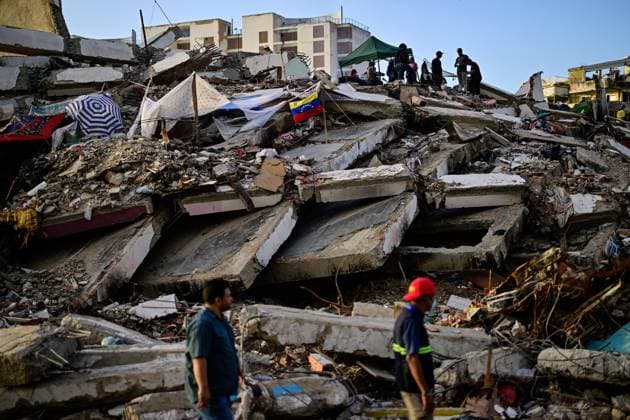 Major earthquake in Venezuela: scenes from La Guaira