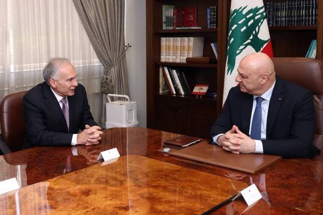 Lebanon: Joseph Khalil Aoun meets Jean Arnault in Beirut