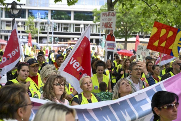 Germany, Ver.di strike in Berlin