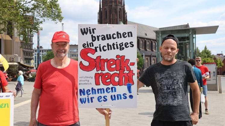 North Rhine-Westphalia, IG Metall protest in Gelsenkirchen
