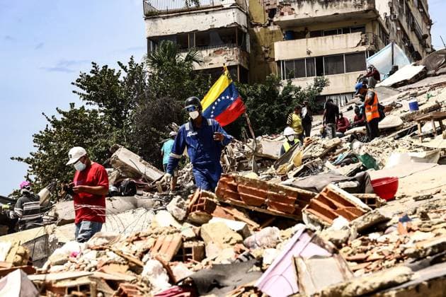 Severe earthquakes in Venezuela; clean-up operations in Playa Grande