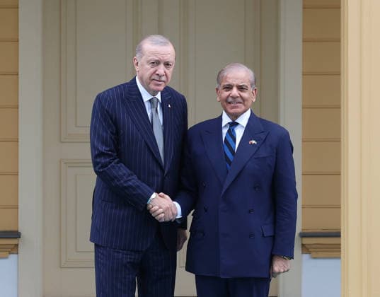 Turkey: President Recep Tayyip Erdogan meets Pakistan’s Prime Minister Shehbaz Sharif in Istanbul