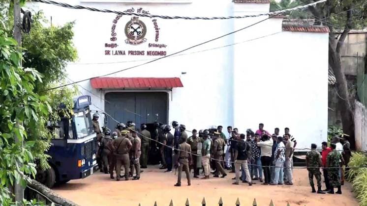 Sri Lanka, unrest at a prison in Negombo