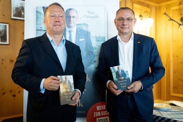 Berlin: Tino Chrupalla presents his book *Handwerk Meister Politik*, published by Stocker Verlag