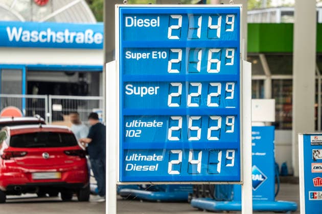 Bavaria, price board at a petrol station in Munich
