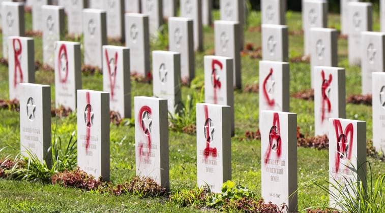 Netherlands: Graves at the Soviet war cemetery in Leusden defaced