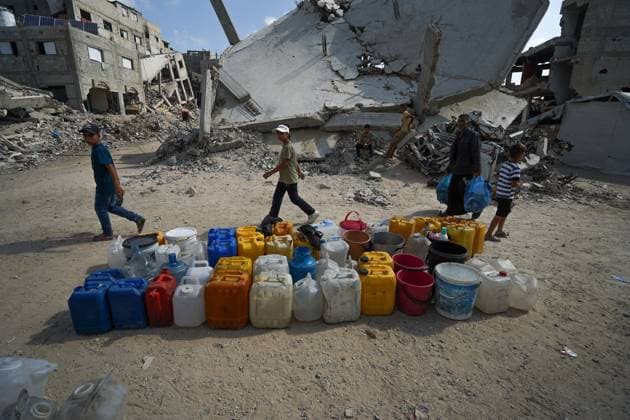 The Middle East conflict, Gaza, water distribution in Khan Younis