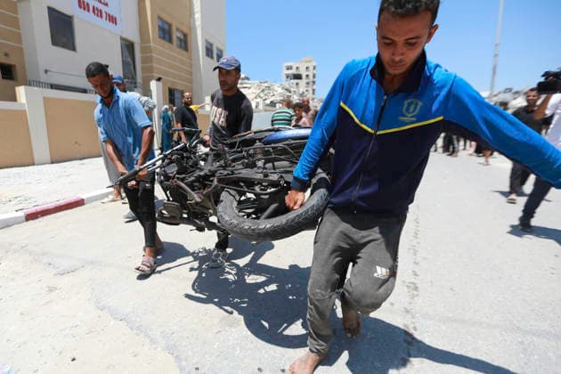 Middle East conflict, Gaza, Israeli air strike on a vehicle in Gaza City
