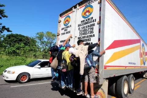 Refugees from Honduras on the border with Mexico