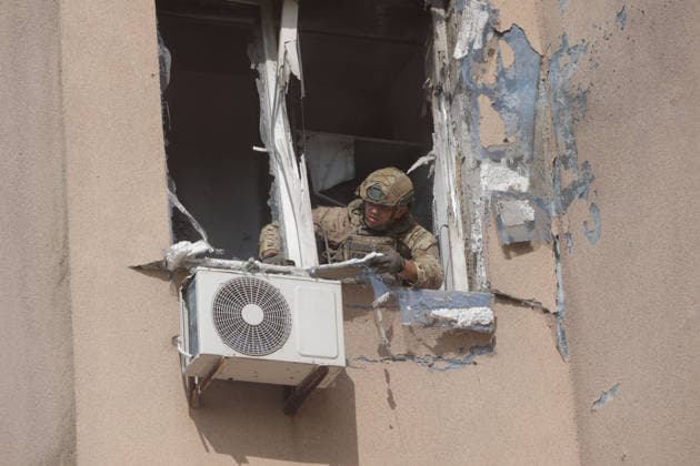 War in Ukraine: Damage following a Russian drone attack in Kharkiv