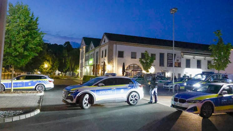 Bavaria: Major police operation following a shooting in Würzburg