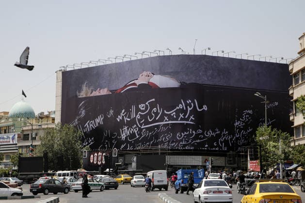 Iran: A banner in Tehran shows Donald Trump in a coffin
