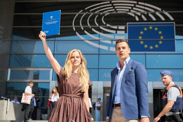 Brussels: Handover of the petition for the Save Europe Act