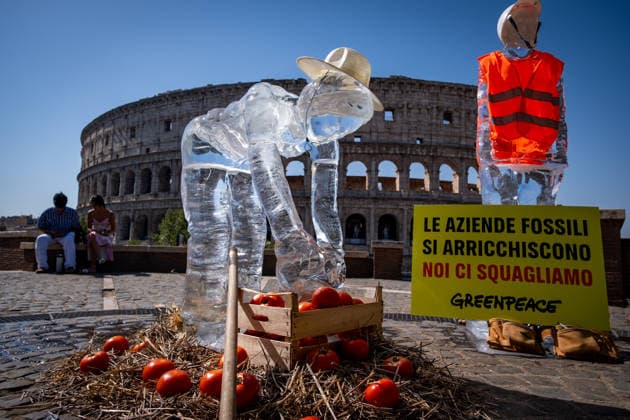 Rome, Greenpeace campaign to commemorate the victims of climate change