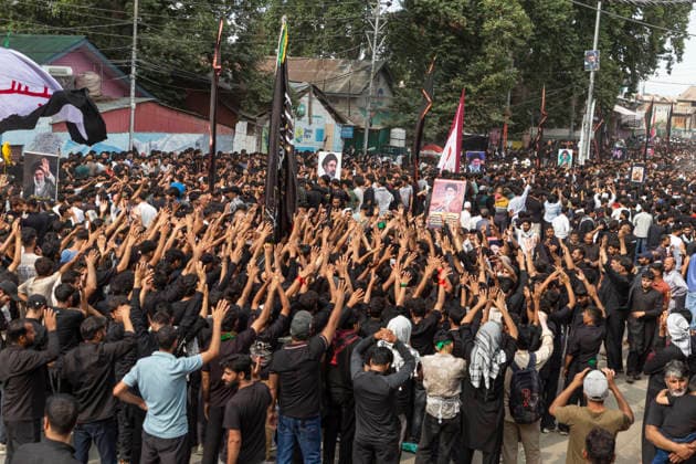 India, Religious Safar procession of Shia Muslims in Magam