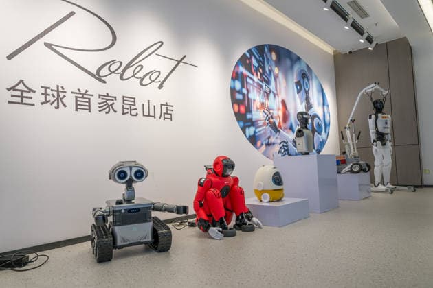 China, Robot 6’s shop in Kunshan