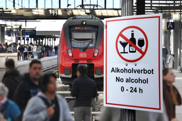 Deutsche Bahn bans alcohol at all stations, archive images