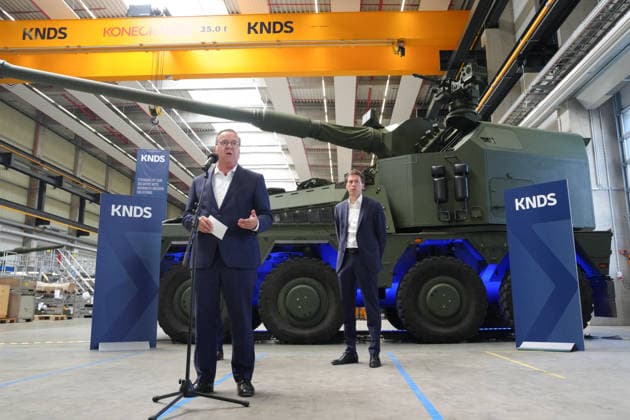 Hesse: Boris Pistorius visits KNDS in Kassel