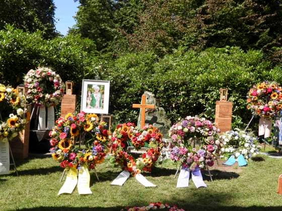 Celebrity: Ilka Seeler’s funeral in Hamburg-Ohlsdorf