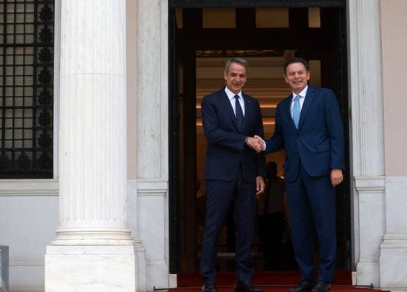 Athens: Kyriakos Mitsotakis welcomes Luis Montenegro