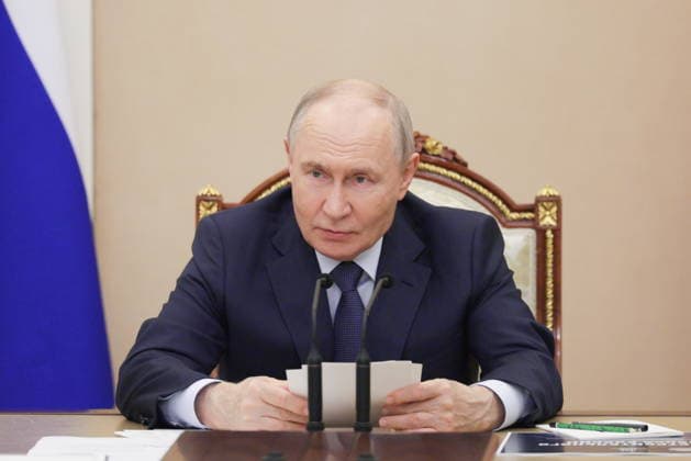 Russia: Vladimir Putin at a government meeting on economic issues in Moscow