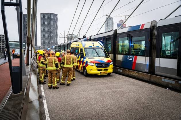 Netherlands: Two trams collide on the Erasmus Bridge in Rotterdam