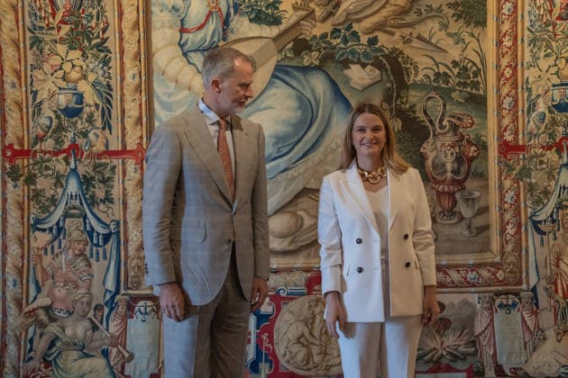 Royals: King Felipe of Spain welcomes Marga Prohens in Palma de Mallorca