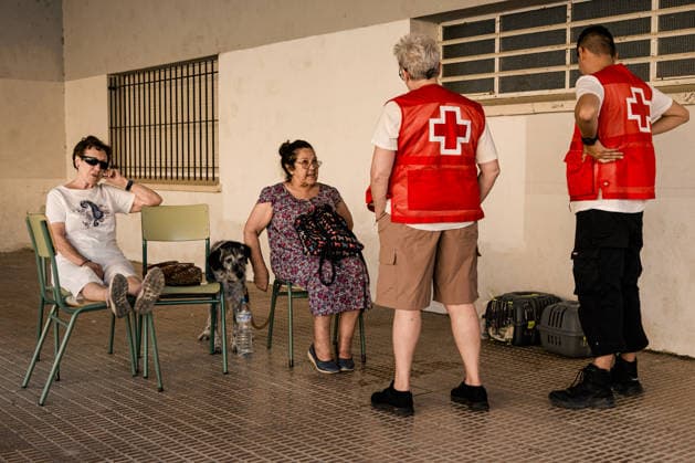 Spain: Curfew and evacuations in Navaluenga
