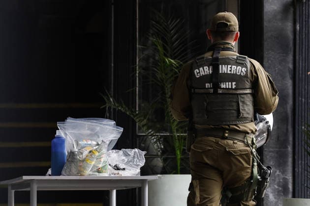 Chile: Investigations following riots at the Instituto Nacional and Molotov cocktail attacks in Santiago