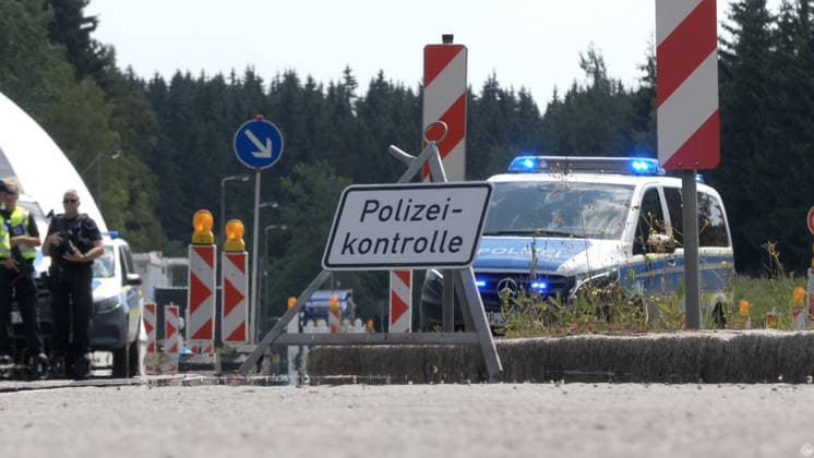 Berlin, attack on Christopher Street Day, police checks at the country’s external borders