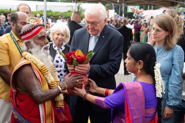 Hamm: Frank-Walter Steinmeier attends Hindu temple festival