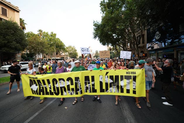 Spain: Protest against mass tourism in Palma de Mallorca
