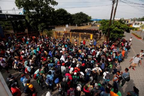 Mexico, riots at border to Guatemala