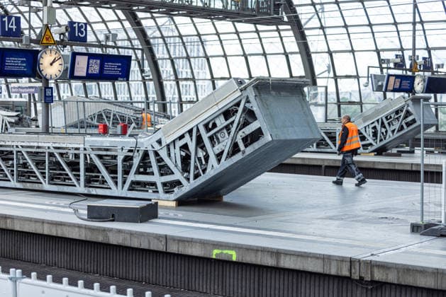 Berlin: Modernisation of escalators at the main railway station