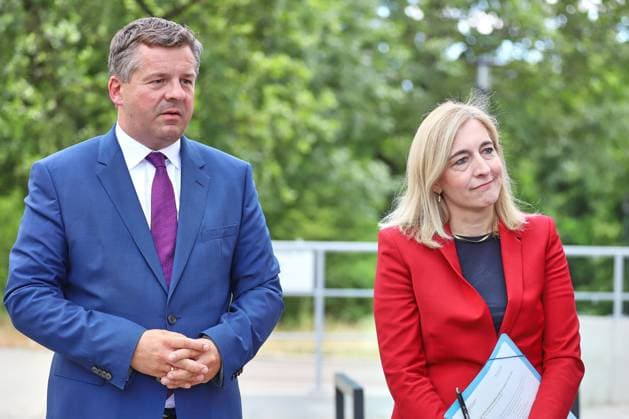 Saxony-Anhalt: Sven Schulze and Nina Warken visit businesses in Halle an der Saale