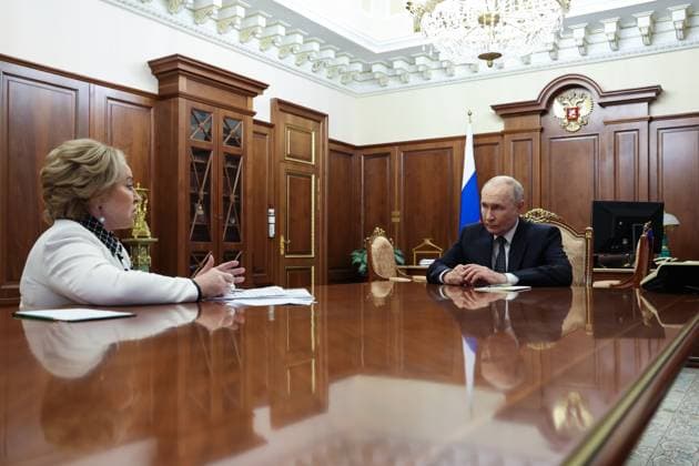 Russia: Vladimir Putin meets Valentina Matviyenko in Moscow