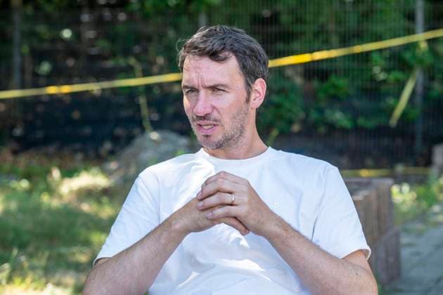 Celebrity: Felix Neureuther filming his documentary in Hamborn