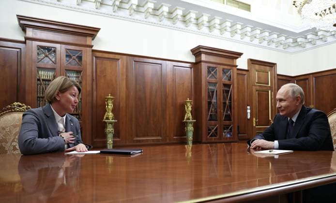 Russia: Vladimir Putin meets Olga Abramova