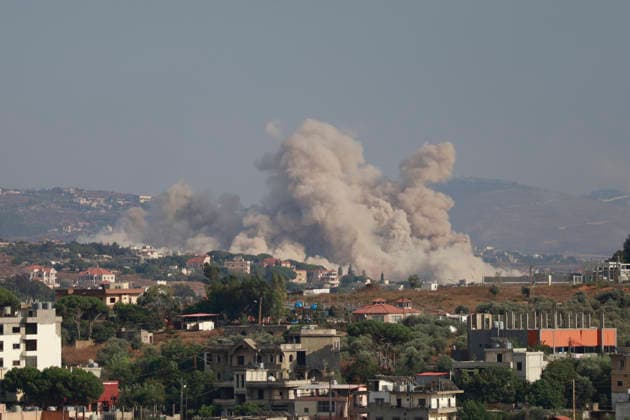 Lebanon: Israeli air strikes in Nabatieh