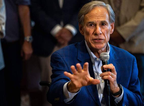 USA, Greg Abbott’s press conference in Fort Worth, Texas