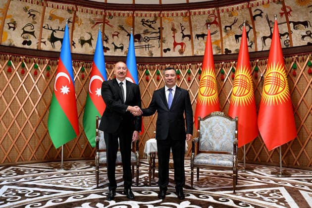 Kyrgyzstan: Sadyr Japarov meets Ilham Aliyev