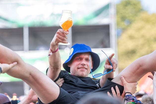 Entertainment: Pictures of the Day