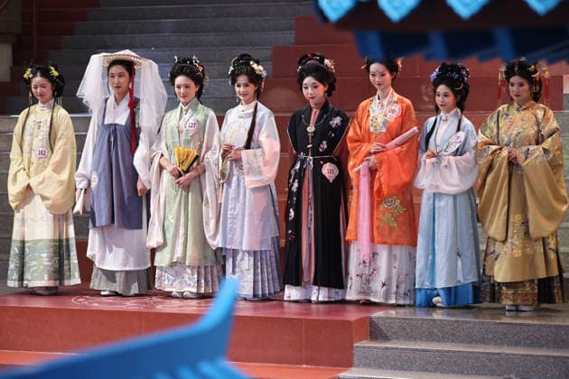 China, Costume Competition in Nanjing