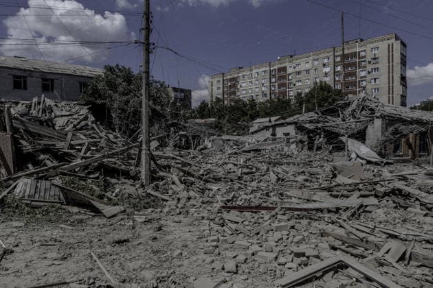 War in Ukraine, Russian air strike on Sloviansk