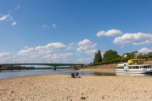 North Rhine-Westphalia, Low water levels in the Rhine at Bonn