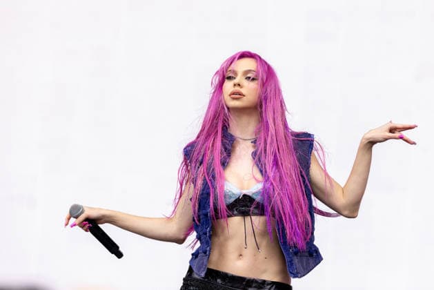 Music, Lollapalooza Festival in Chicago, Adela