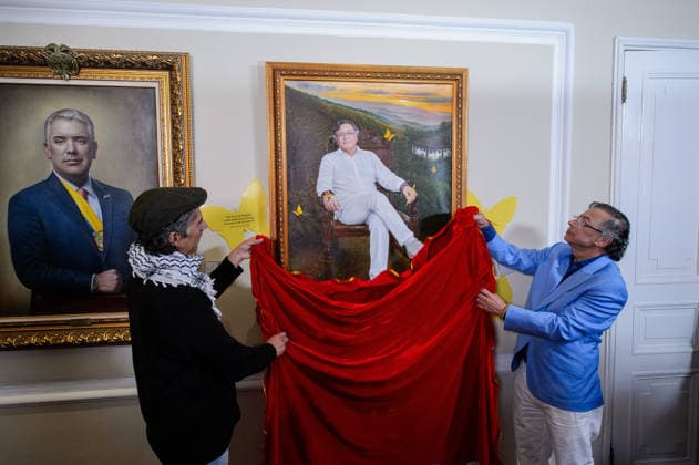 Colombia: Portrait of Gustavo Petro unveiled in Bogotá